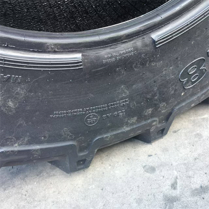 Hot Sale 420/85r28 16.9r28 R-1W Radial Agricultural Tire