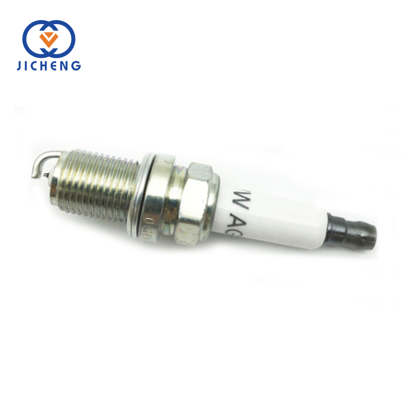 Свечи зажигания Audi A4 A6 A7 A8L Volkswagen Passat 06H905601A