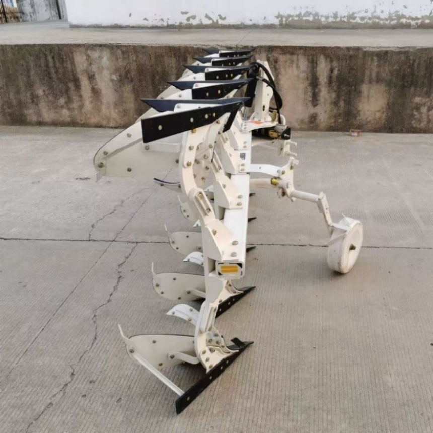 Плуг оборотный низковибрационный с резиновыми амортизаторами