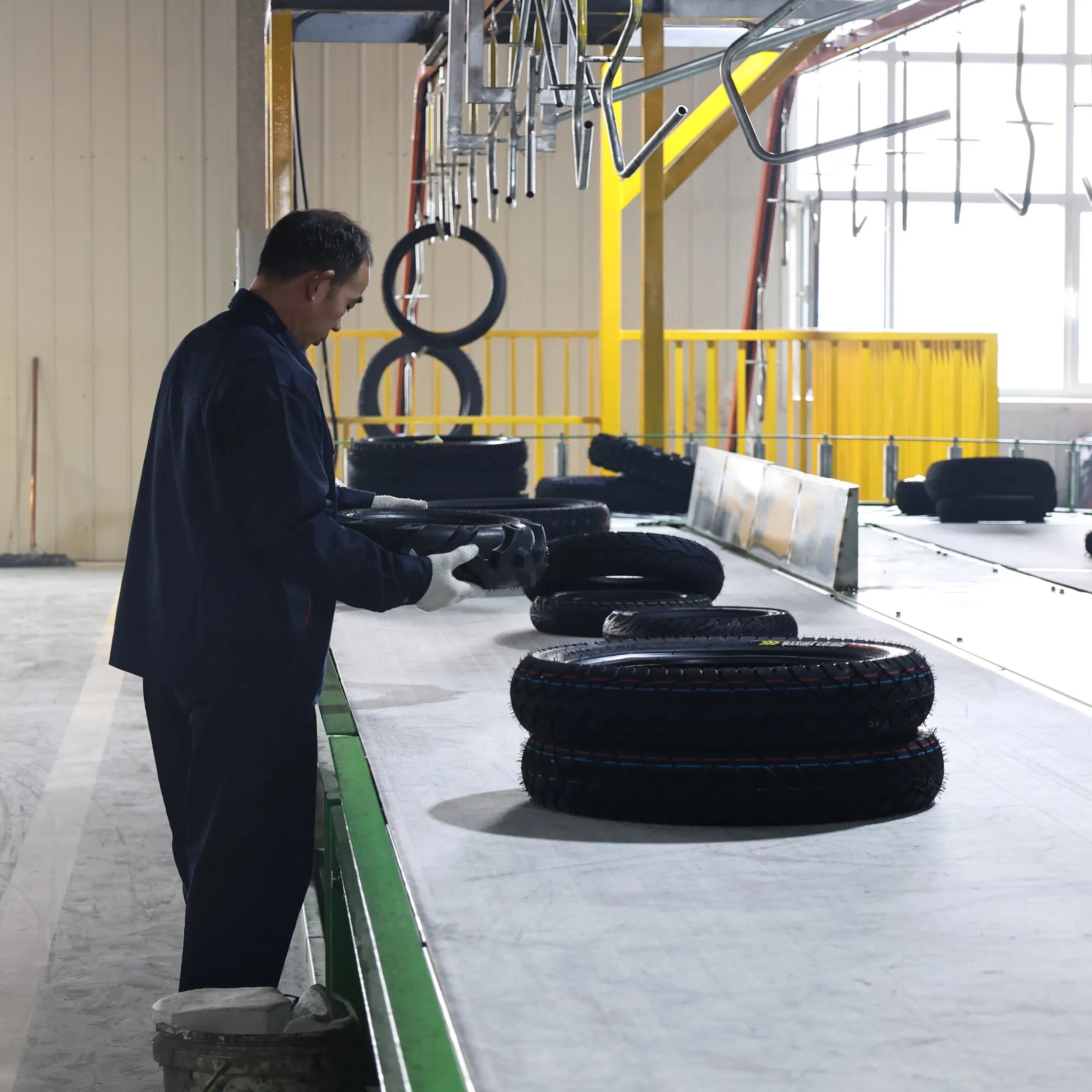 Мотошина 90/80-17 для туринга и дальних поездок