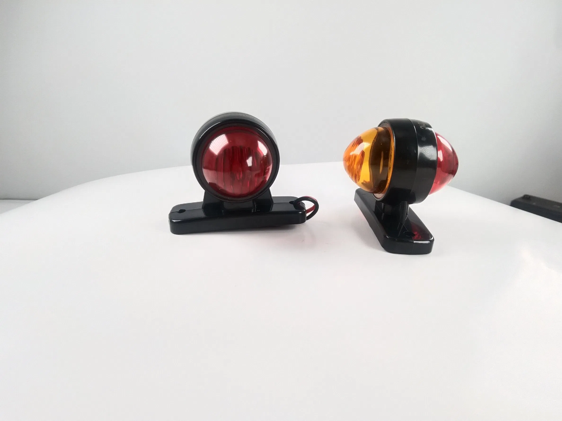 High Power Hot Sell Golden Silver Black Red 12V Car Conversion Kits H4 H11 H1 9005 9006 LED H4 LED H7 Auto 110W 20000lm R8 LED Headlight