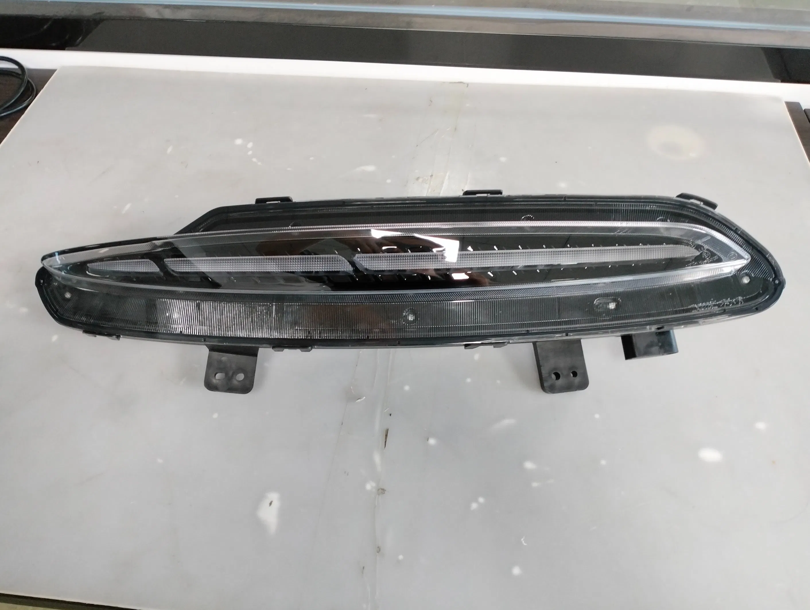 Indonesia Factory Tentrem Bus Parts Head Lamp Rear Fog Light Lock Mirror