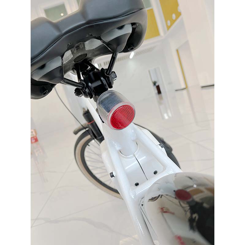 Hydrogen Battery Moped for Sharing