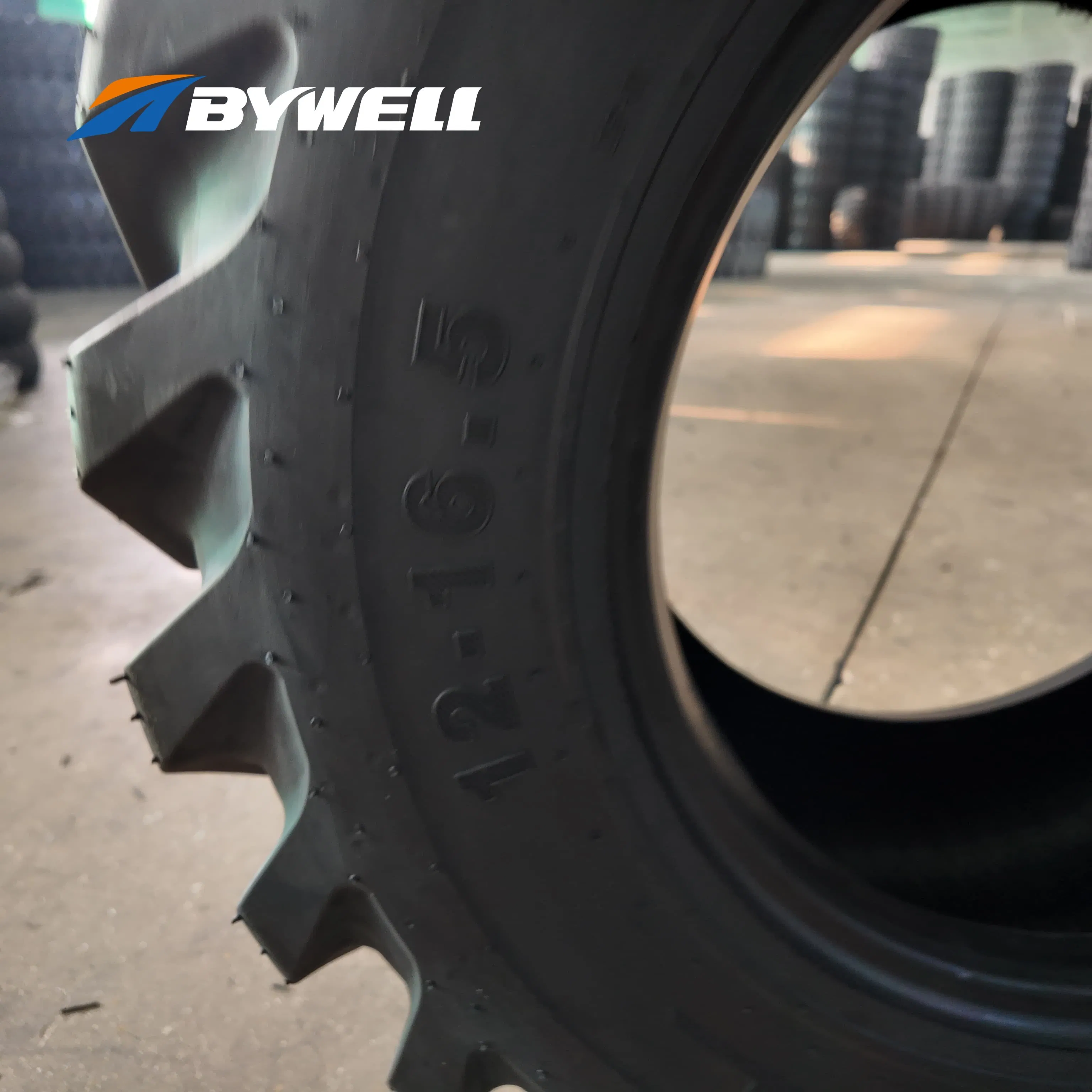 Heavy-Duty Industrial OTR Tire 700-12-12PR for Machinery Movers