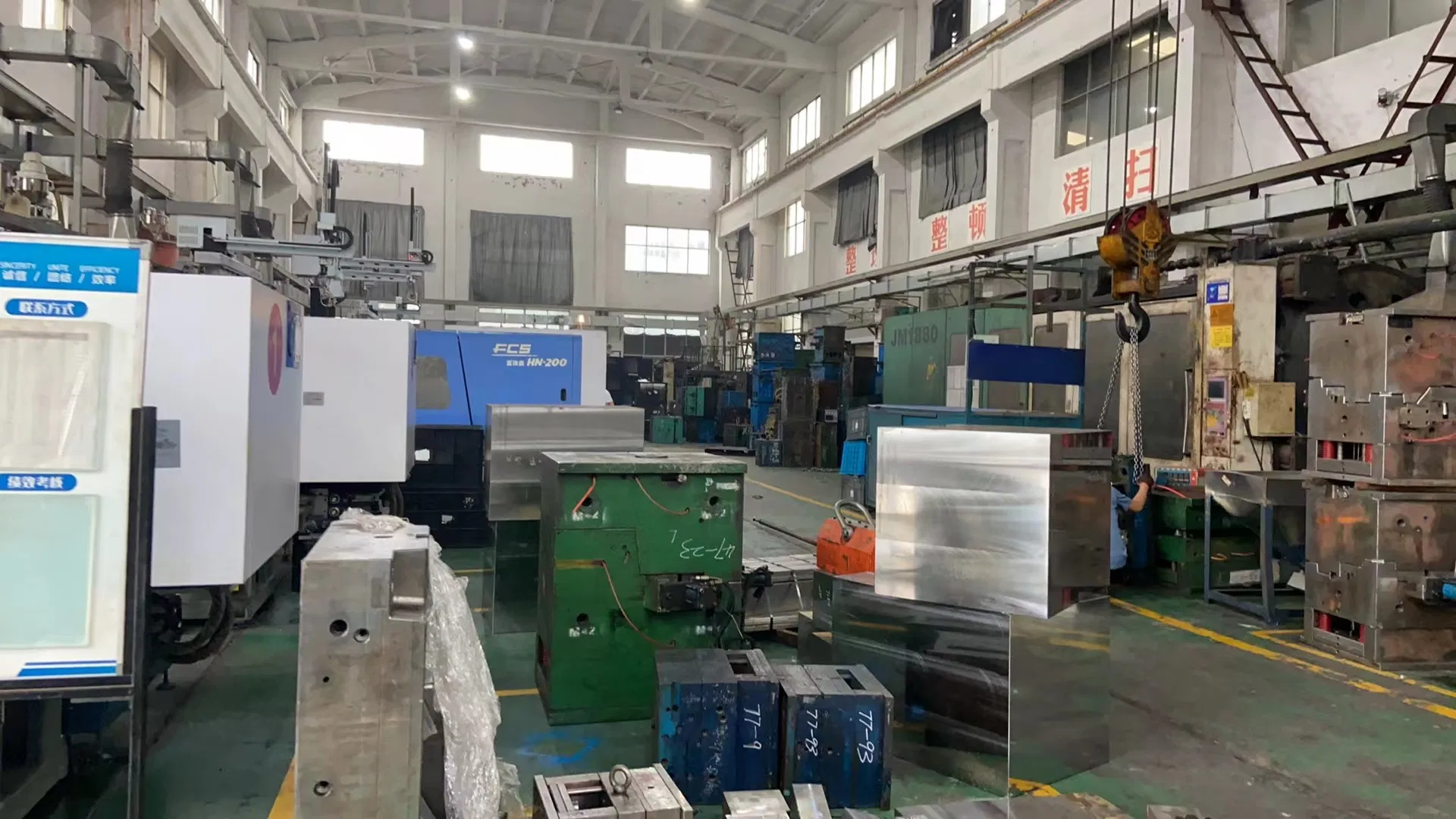 Car Bumper Front Bumper Grille Kit for Toyta Camry 2024 Se Us