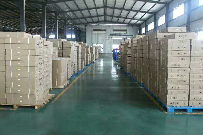 Радиатор охлаждения для Toyota Tundra 2000-2006, арт. 2321