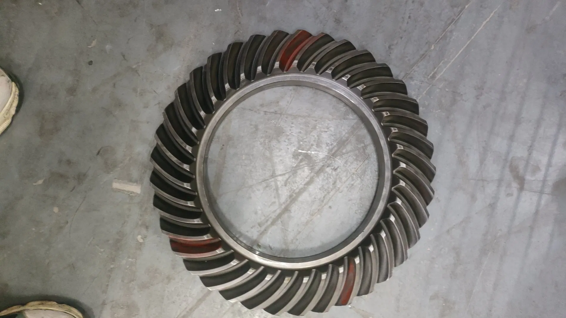 Bevel Gear for Sinotruck HOWO T5g T7h OEM 810-35199-6595 9/37/31 Mcy13 Crown Wheel Rear Axle