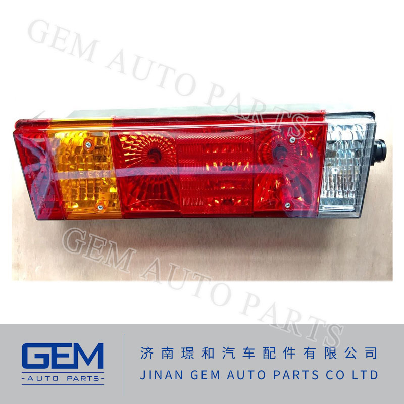 Dz95189811211 Sinotruck HOWO Shacman Dongfeng Truck Parts LED Rear Lamp
