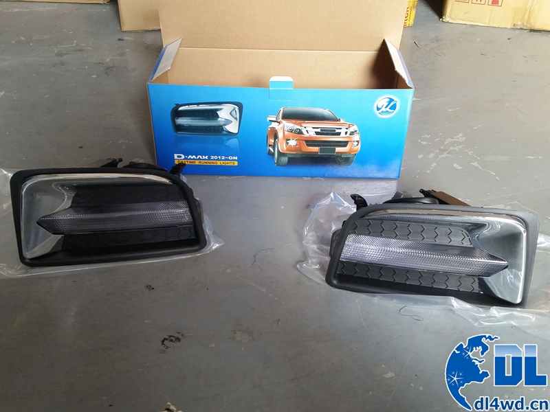 Противотуманная фара на бампер для Dmax 2012