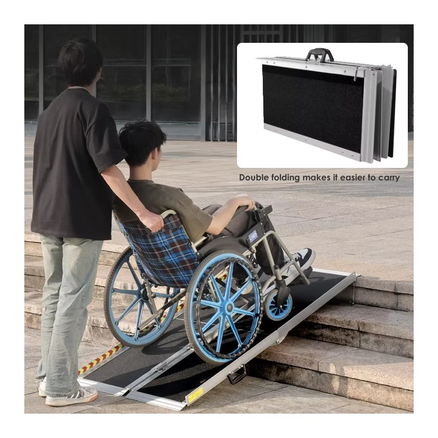 Aluminum Manual Folding Wheelchair Ramp 270kg Capacity for Disabled Users