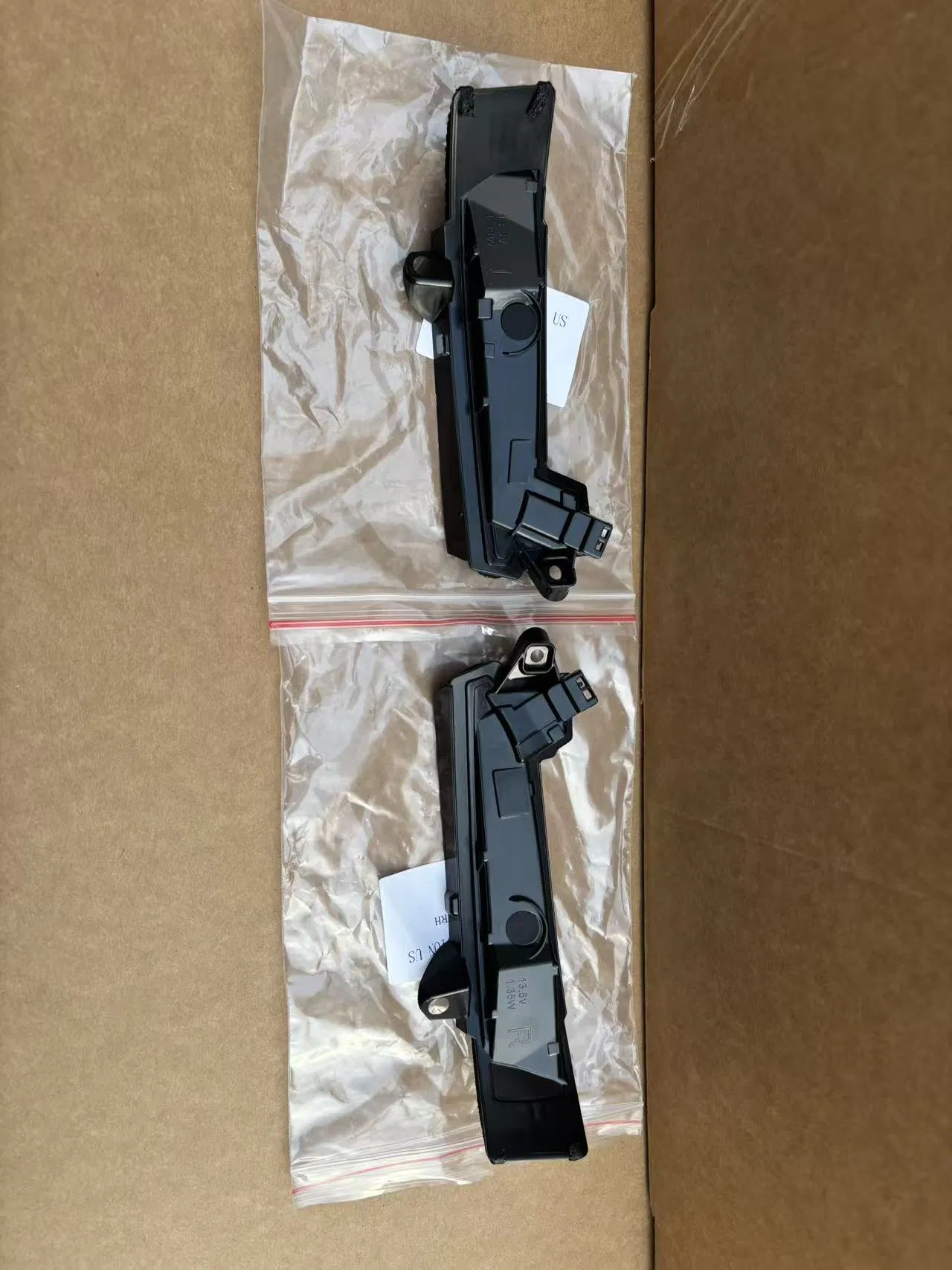 Поворотник в зеркало для Ford Mondeo 2013 (USA версия)