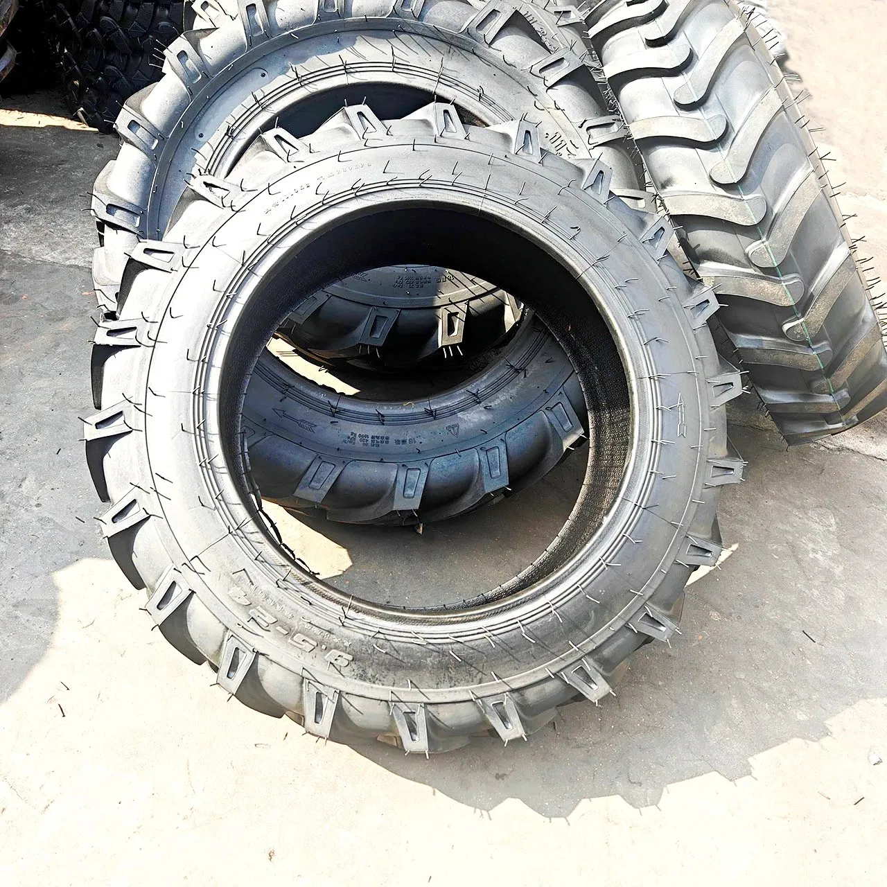 Herringbone Tread Pattern Tires for Agricultural Machinery
