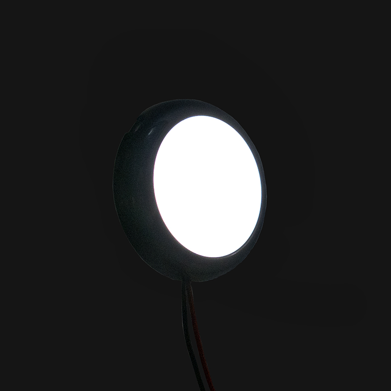 Круглый светильник для салона автомобиля