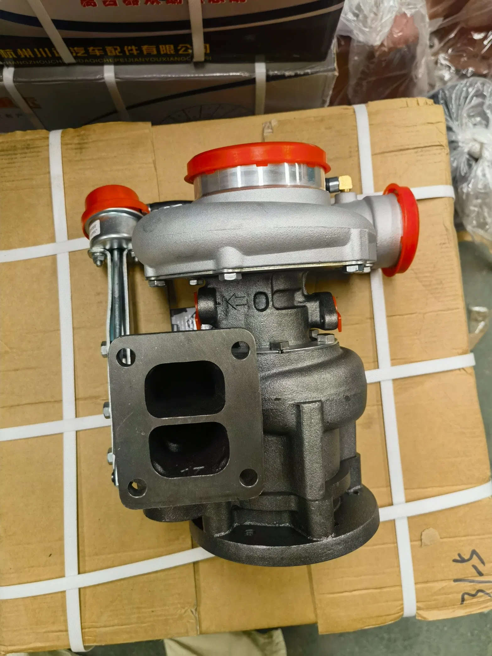 Турбокомпрессор Sinotruk VG2600118895