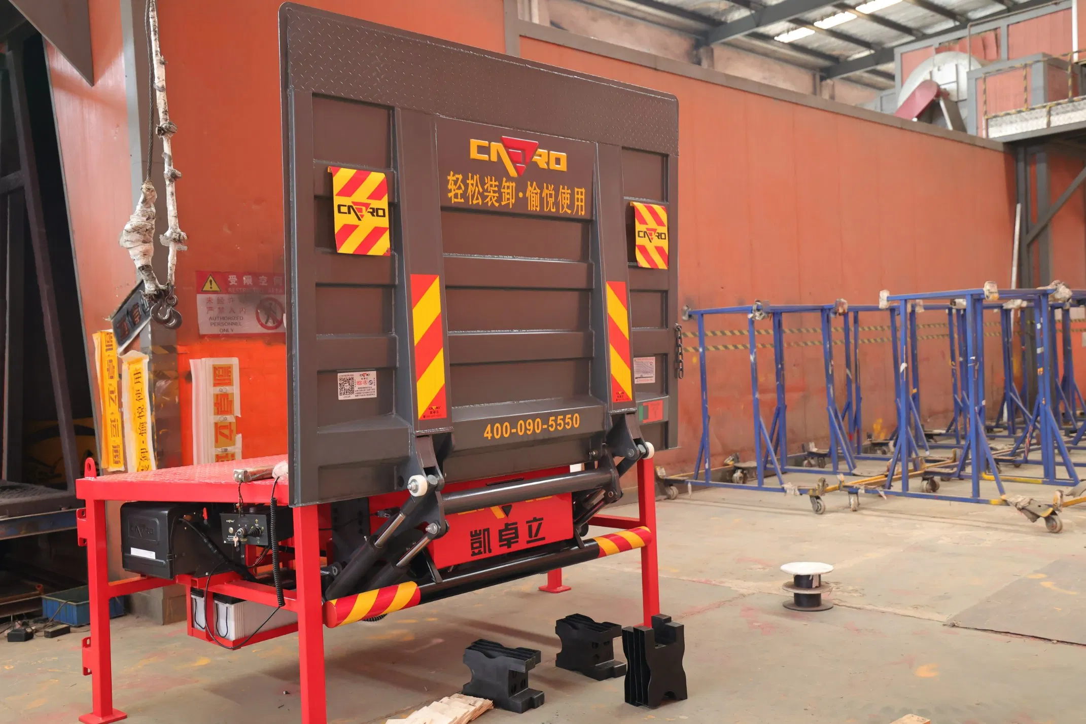 Truck Cantilever Hydraulic Tail Lift 3 Tons Aluminum or Steel Platform Loading and Unloading