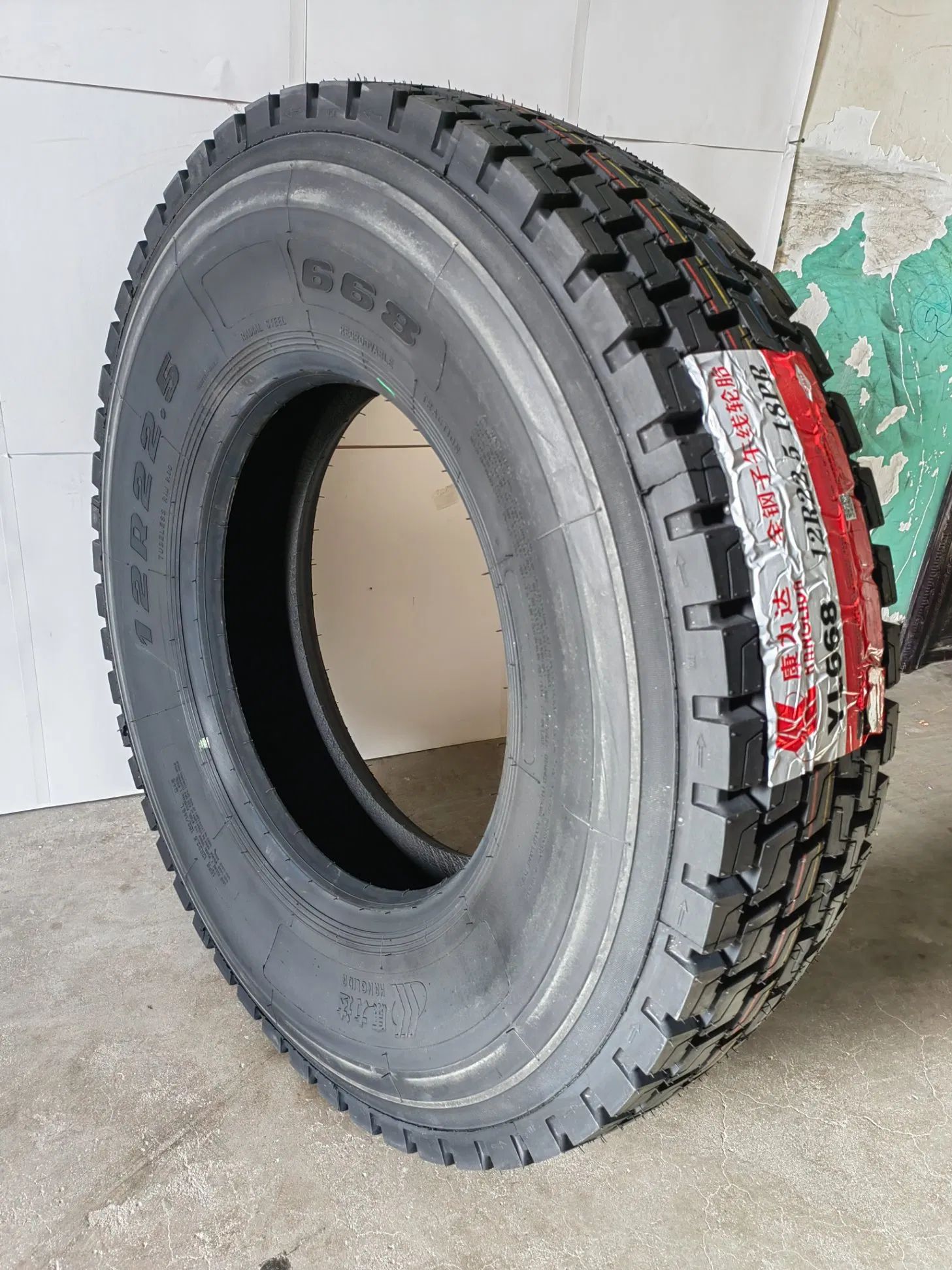 Top Tire Brands in China Discount Wholesale 12r22.5 Heavy Duty Radial Tubeless TBR Truck and Bus Tyre