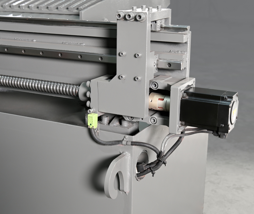Ленточная пила GH4228 CNC для резки металла, ручная