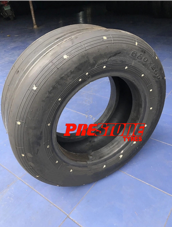 Civil Trainer Tire Aircraft Tire with Best Quality 400X150 L 500X150 500X180-250 680X260 660X200-P Airplane Tires