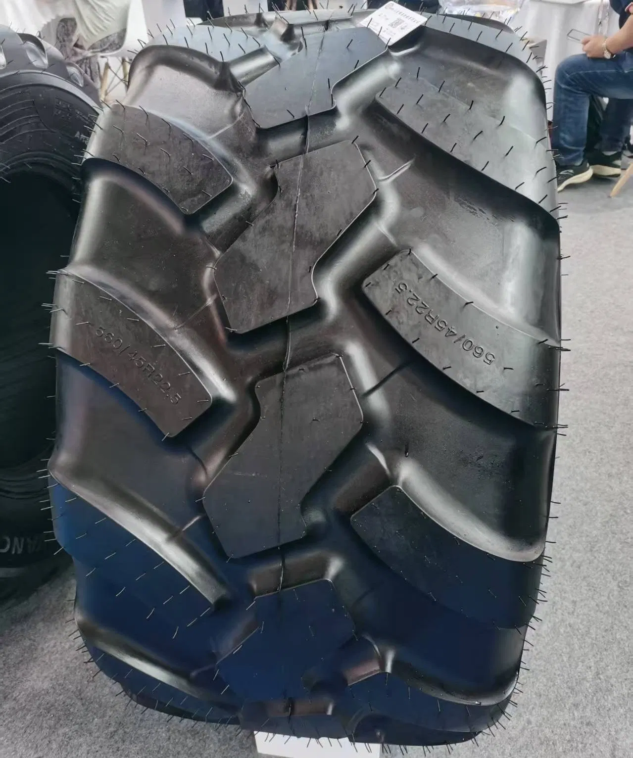 Excellent Performance Quality OTR Tyre 17.5-25 20.5-25 23.5-25 26.5-25 16.00-25 18.00-25 14.00-24 23.1-26 19.5L-24 400/60-15.5 I3 E3/L3 G2/L2 E4/L4 L5 L5s