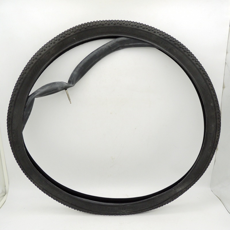 Велосипедная покрышка 26 дюймов черная