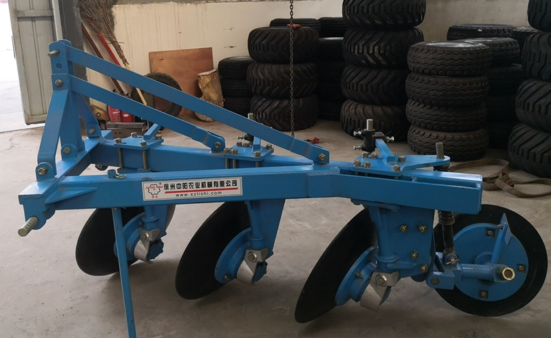 Дисковый плуг 3-дисковый для трактора