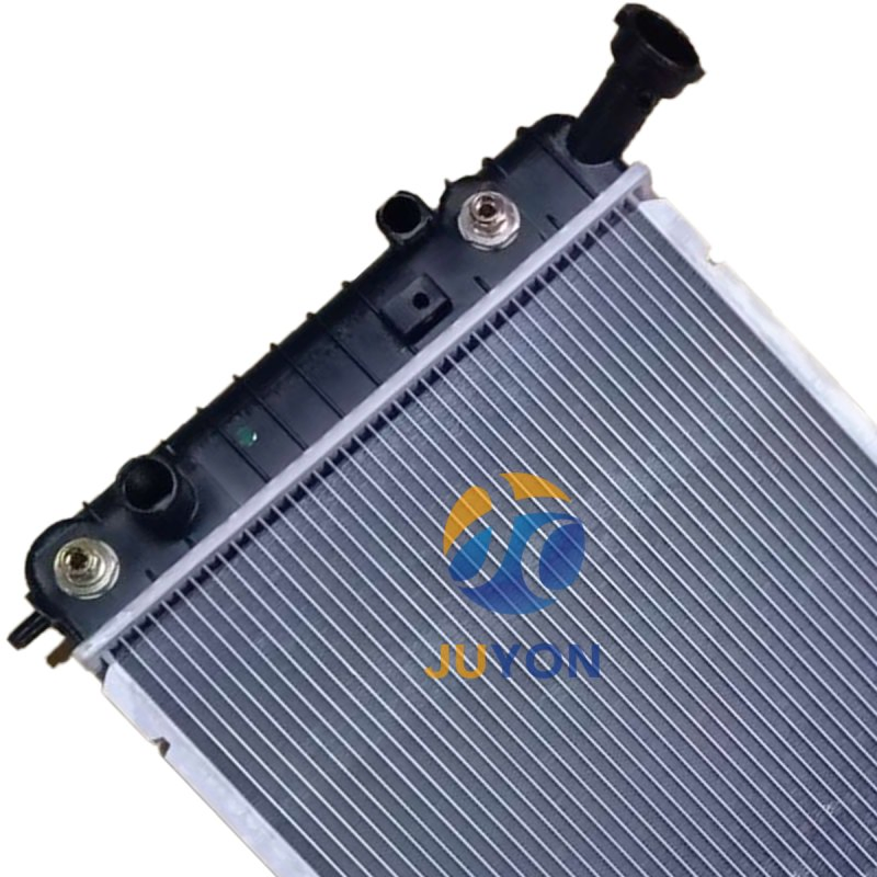 Радиатор системы охлаждения GMC Buick Regal/Century 2000-2005