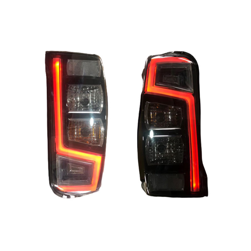 Wholesalers Auto Spare Parts Car Rear Lamp/Light Tail Light Taillamp for Mitsubishi Triton L200