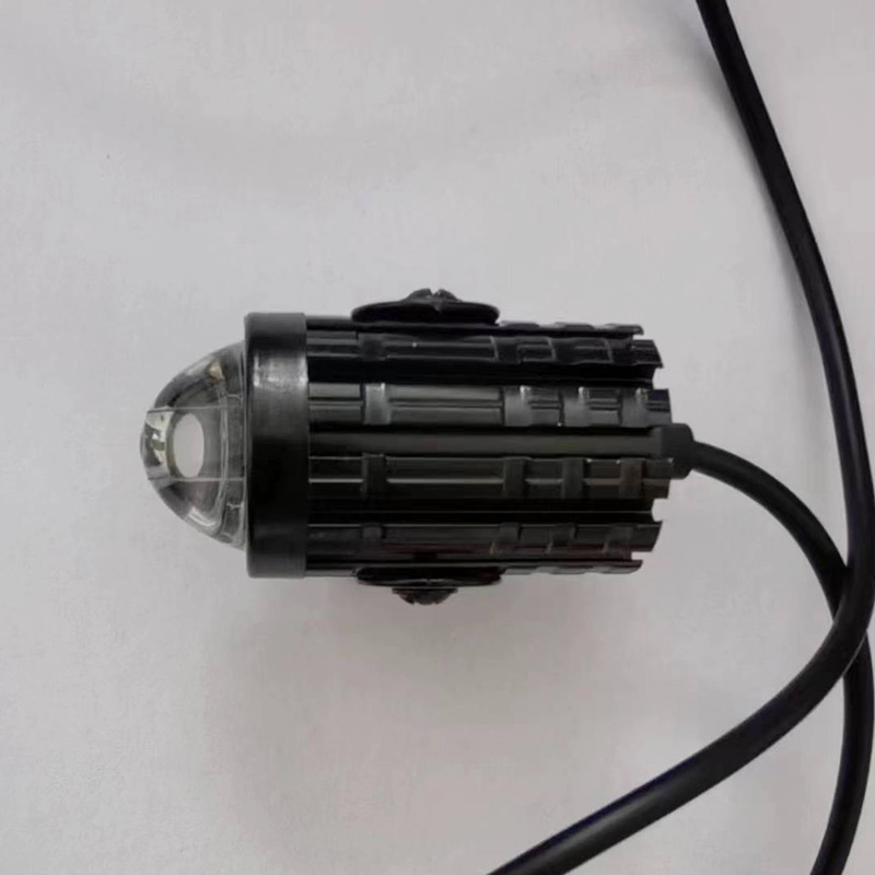Wholesale Flash Modification Light Far and Near One Small Steel Gun Motorcycle Spotlight