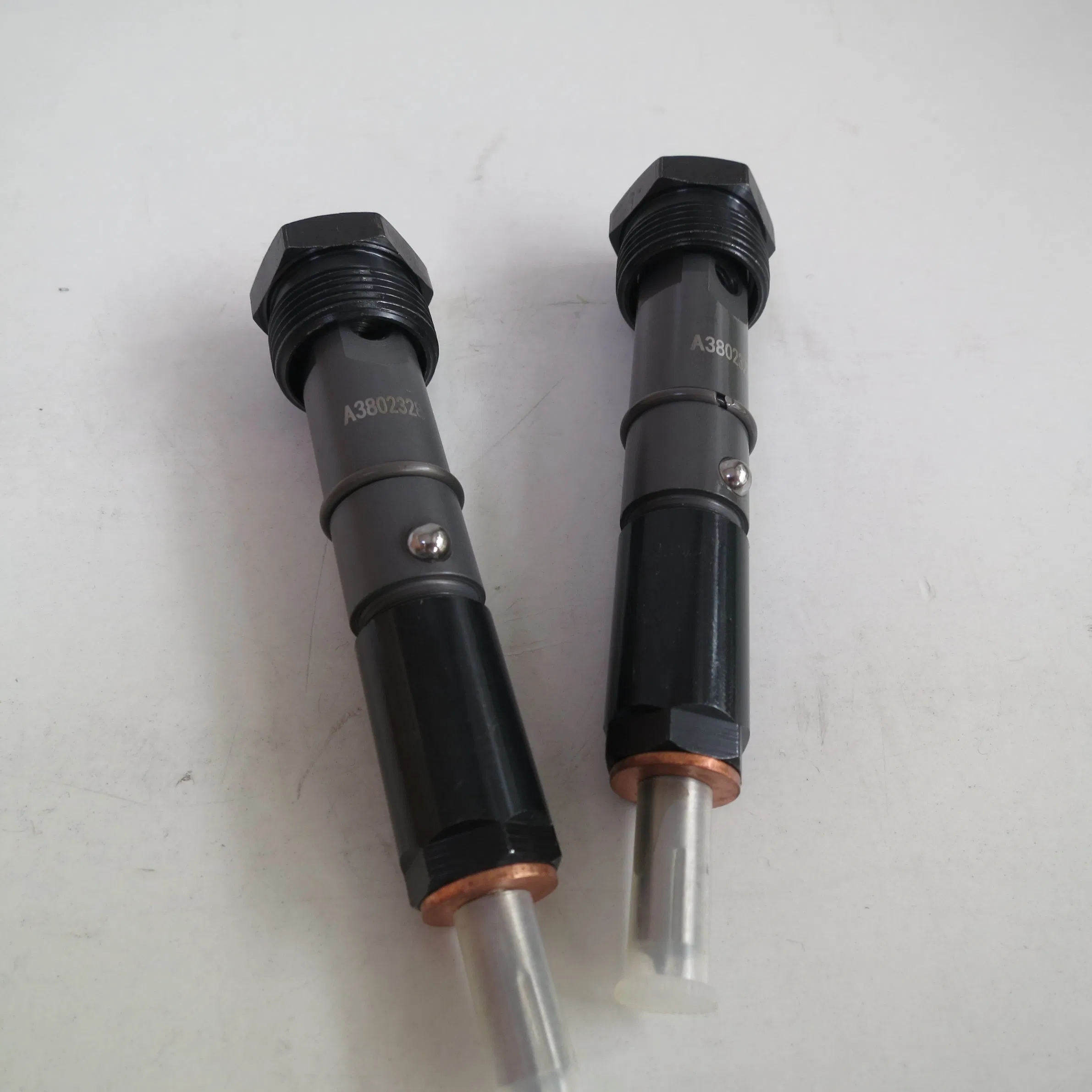 Топливная форсунка Cummins 3802328