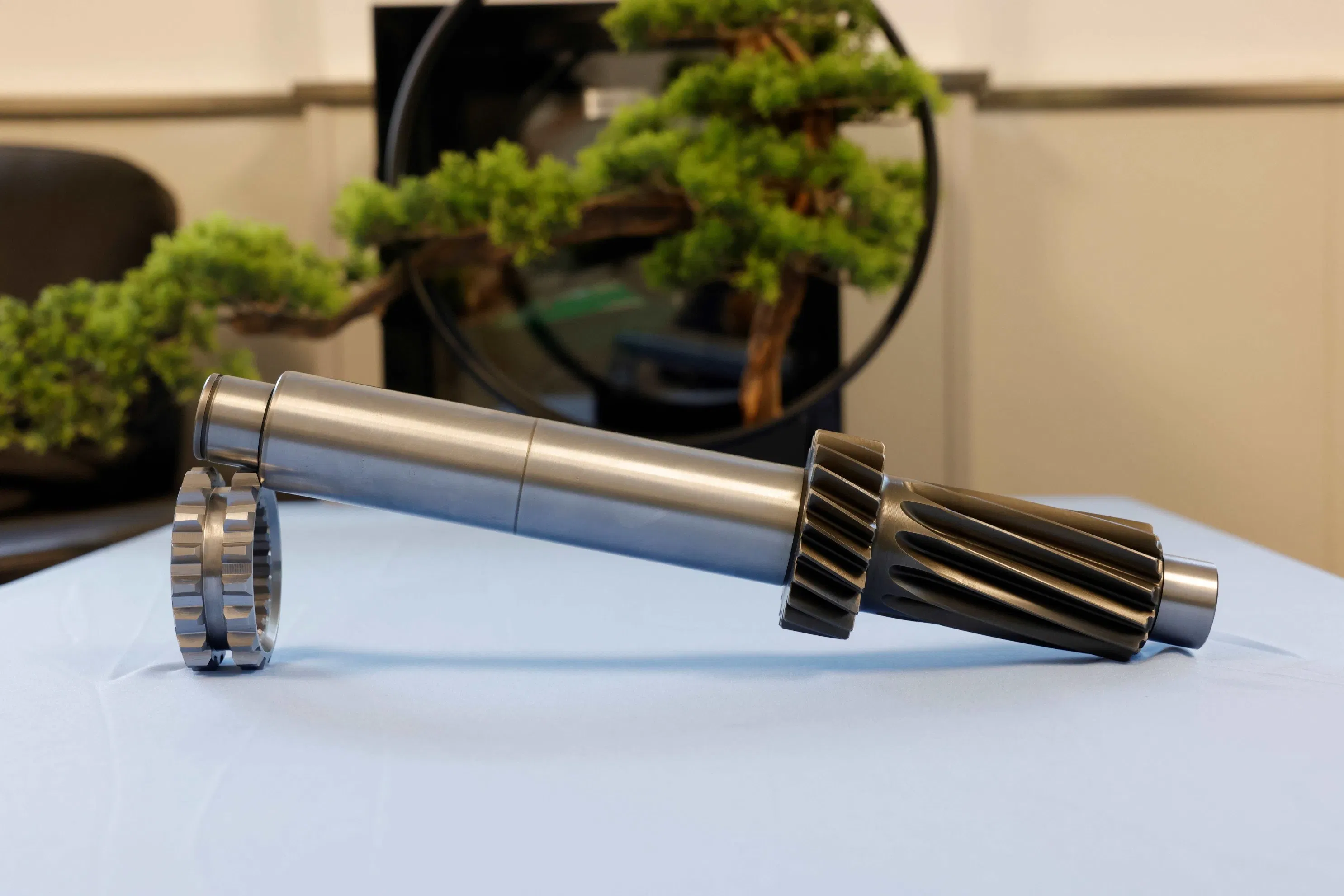 Top Quality Chinese Truck Intermediate Shaft Gear Shaft Spare Parts