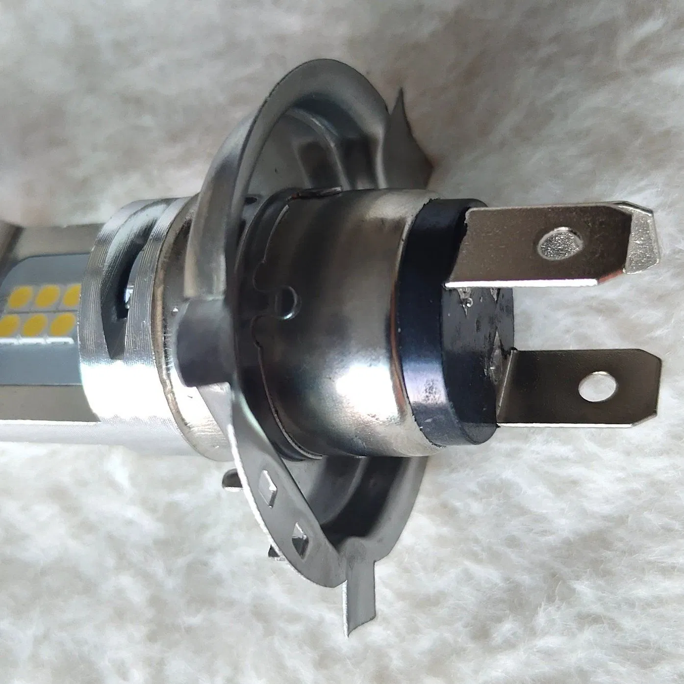 Светодиодная лампа H4 7/8W 6500K для авто