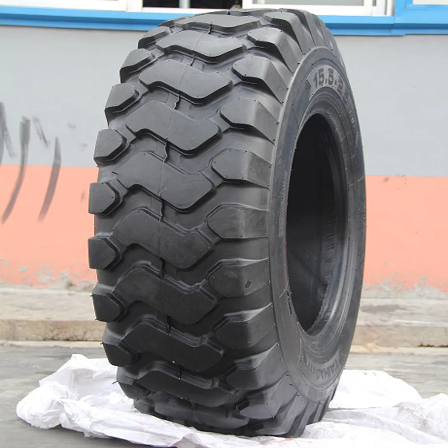 High Quality Bias Tyre Manufacturers E3/L3 (W2) OTR Tyre