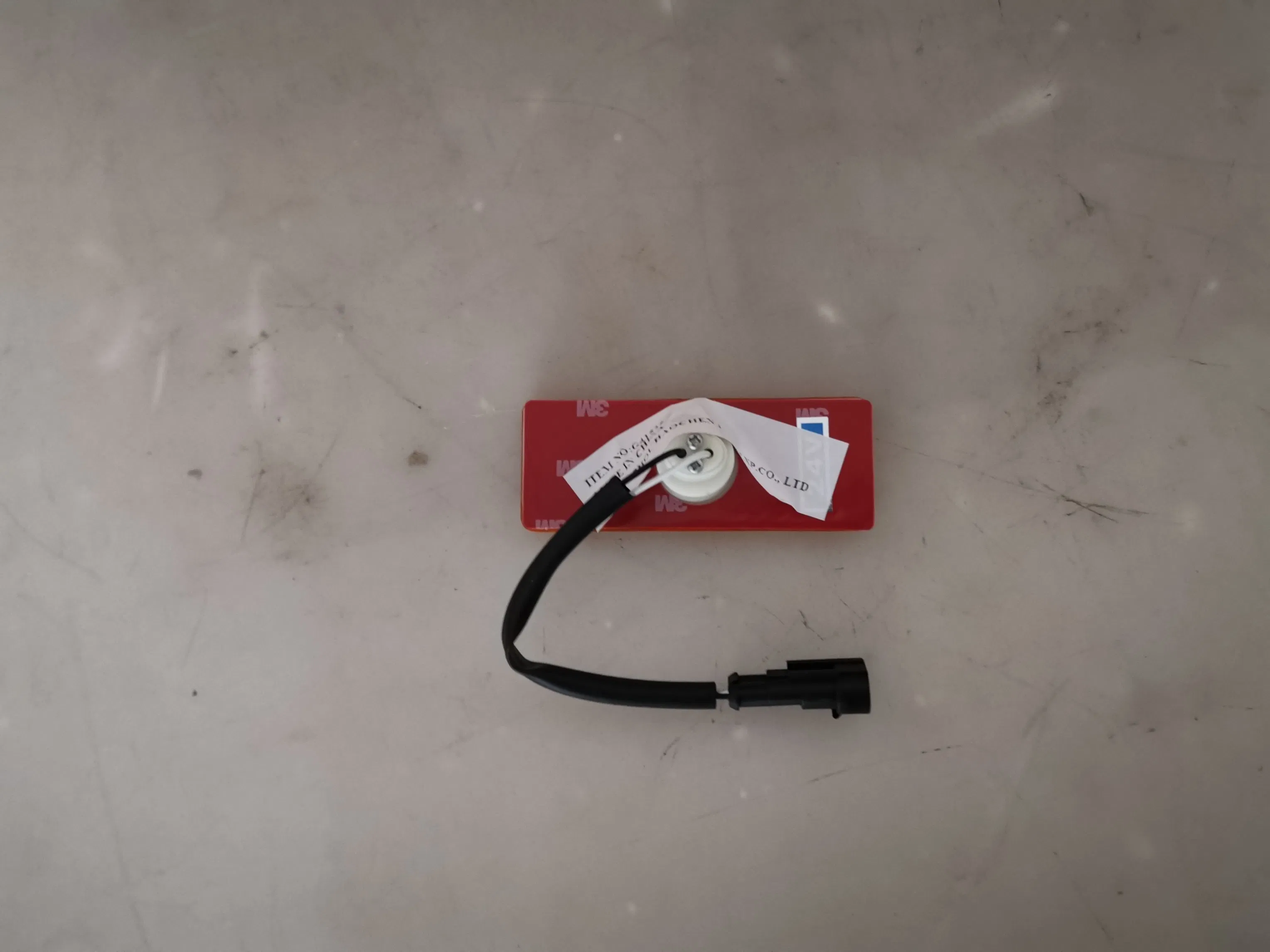 Боковой габаритный фонарь Yu Tong для автобуса ZK6122HW