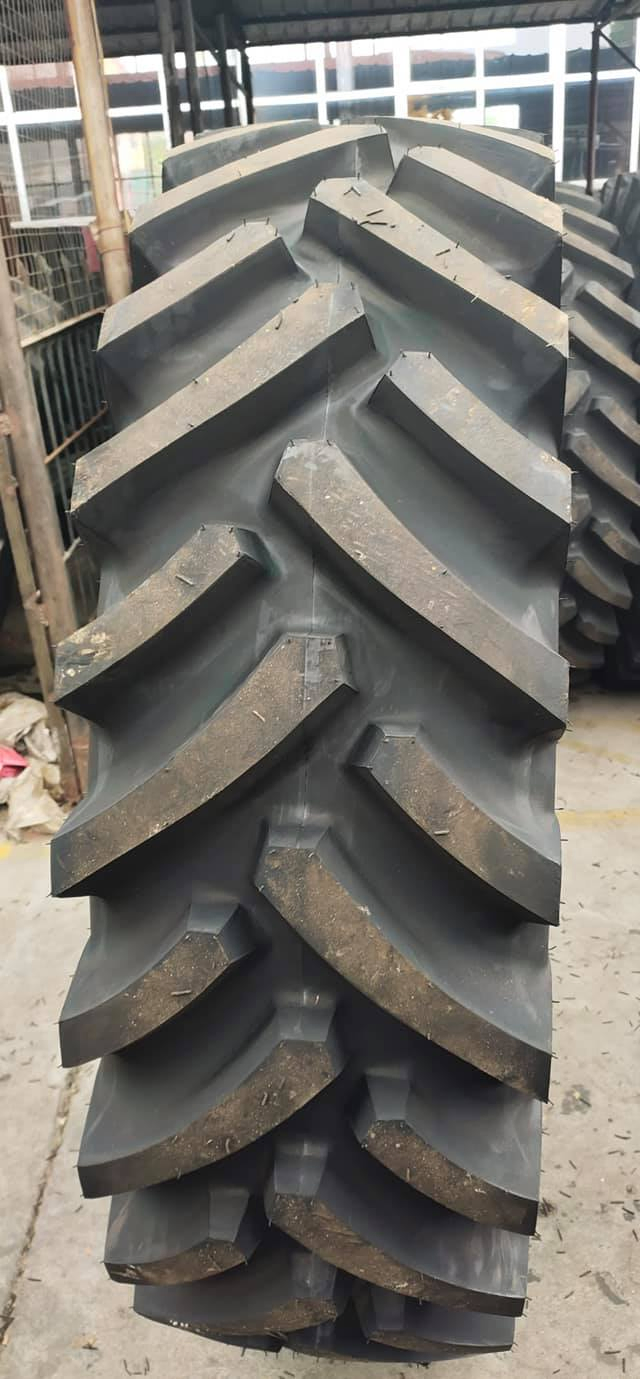Bias Agricultural Tire R1 15/95-14 700-12 8.3-24 9.5-24 11.2-24 1000/75-15.3 14.9-48 15.8/80-24 16.9-38 1200-18 Skid Steer Tire 10-16.5 12-16.5 12.5/80-18 28*9-