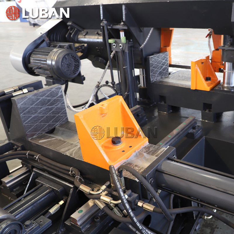 Lubansaw GZ4235: автоматическая ленточная пила по металлу с ЧПУ и подачей