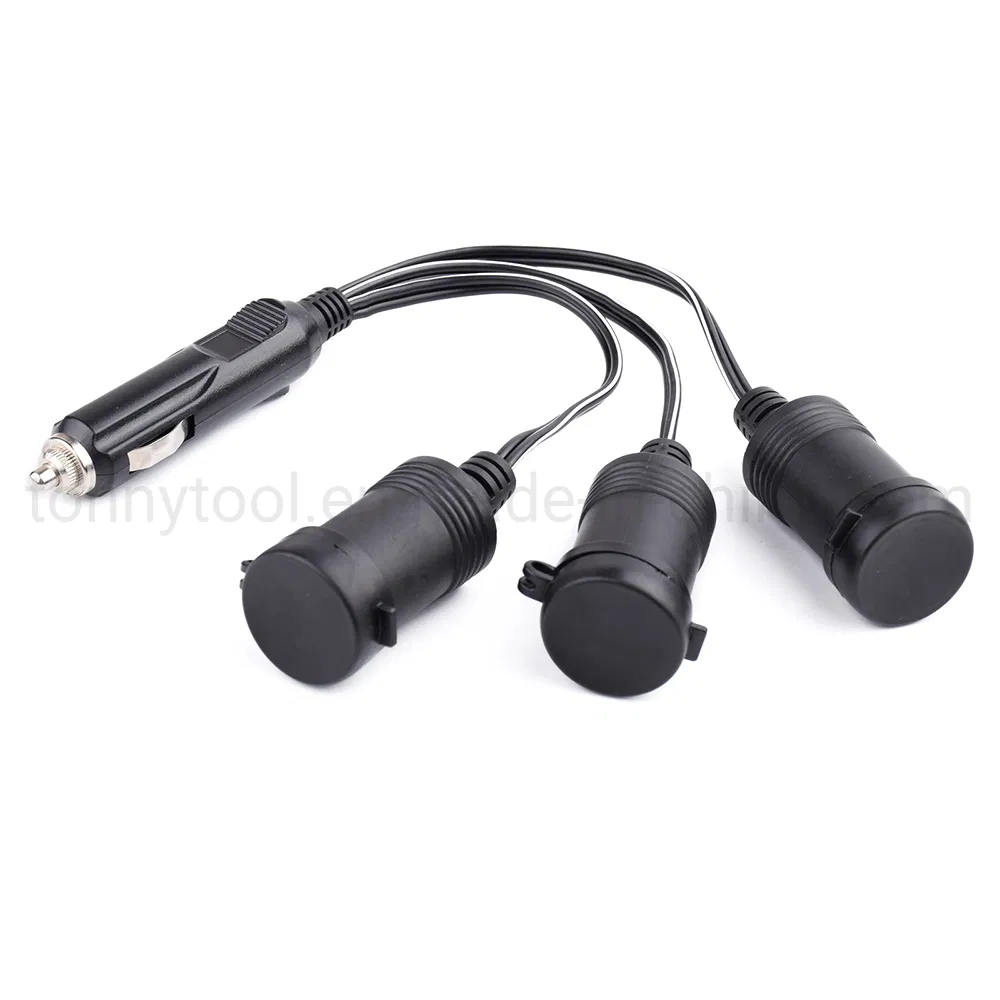 Тройной адаптер прикуривателя с защитным колпачком