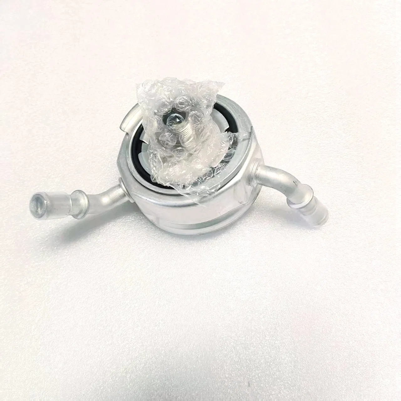 Радиатор охлаждения масла RAM 1500 68271639AD