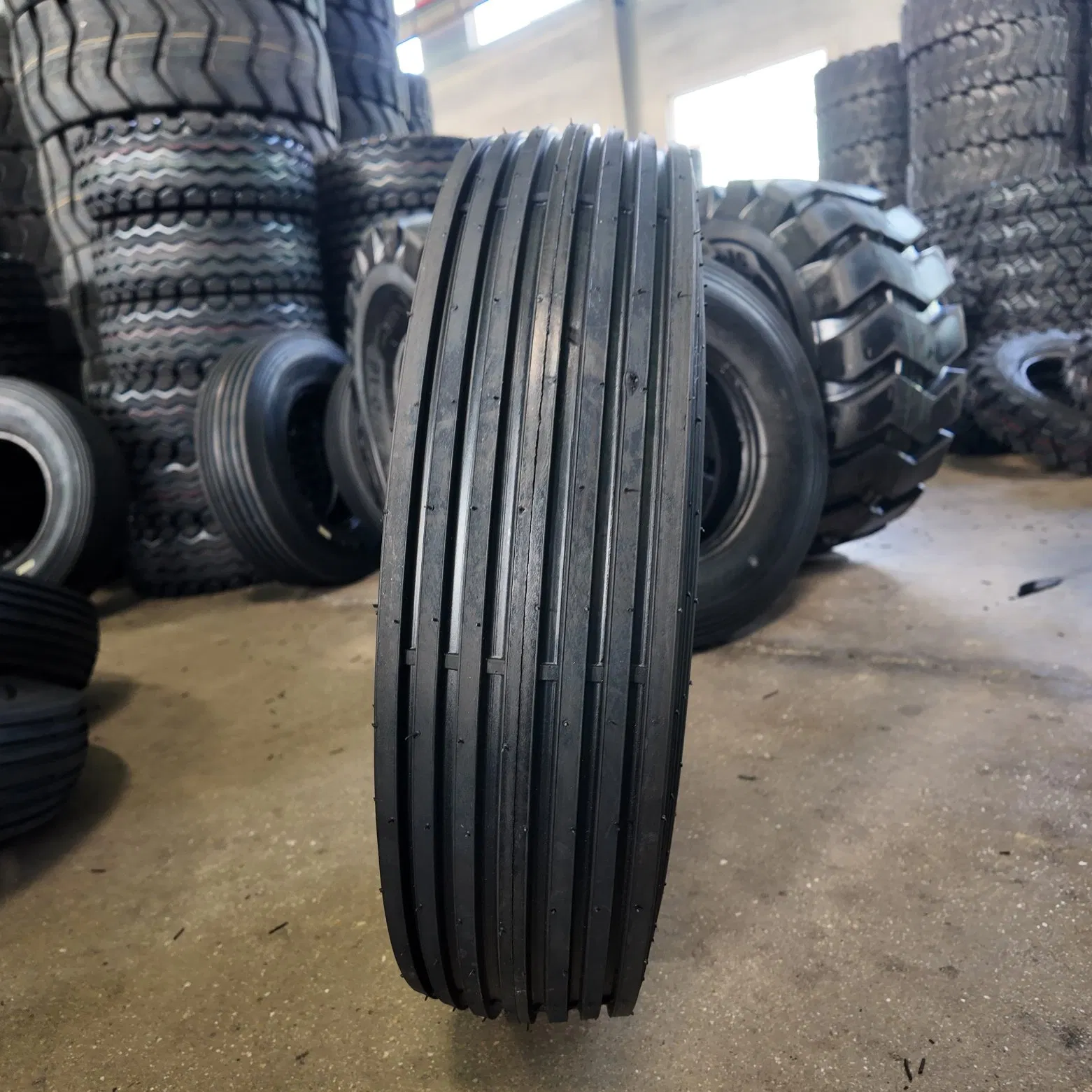 Heavy-Duty Pneumatic Tire 5.00-8 for Material Carts
