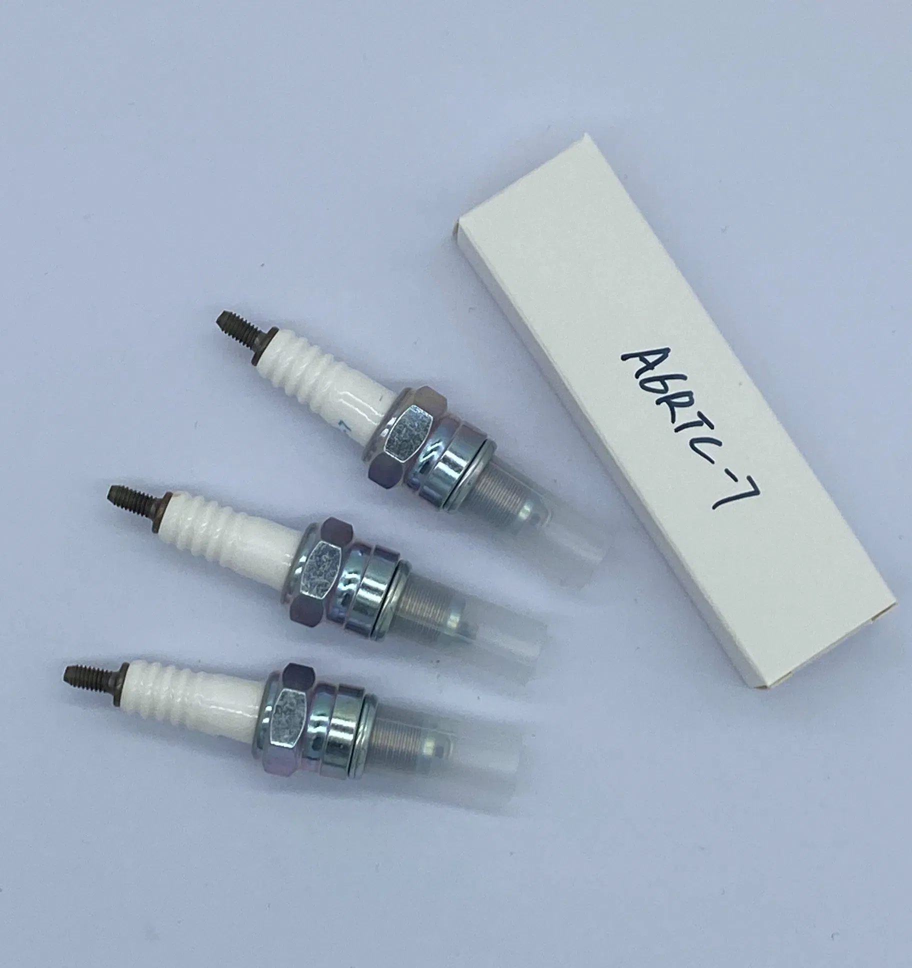 Свечи зажигания мотоциклетные никелевые CR6HSA