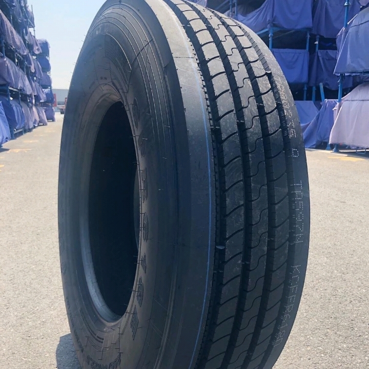 Грузовая шина 315/80R22.5 SUPERHAWK, радиальная, 20PR