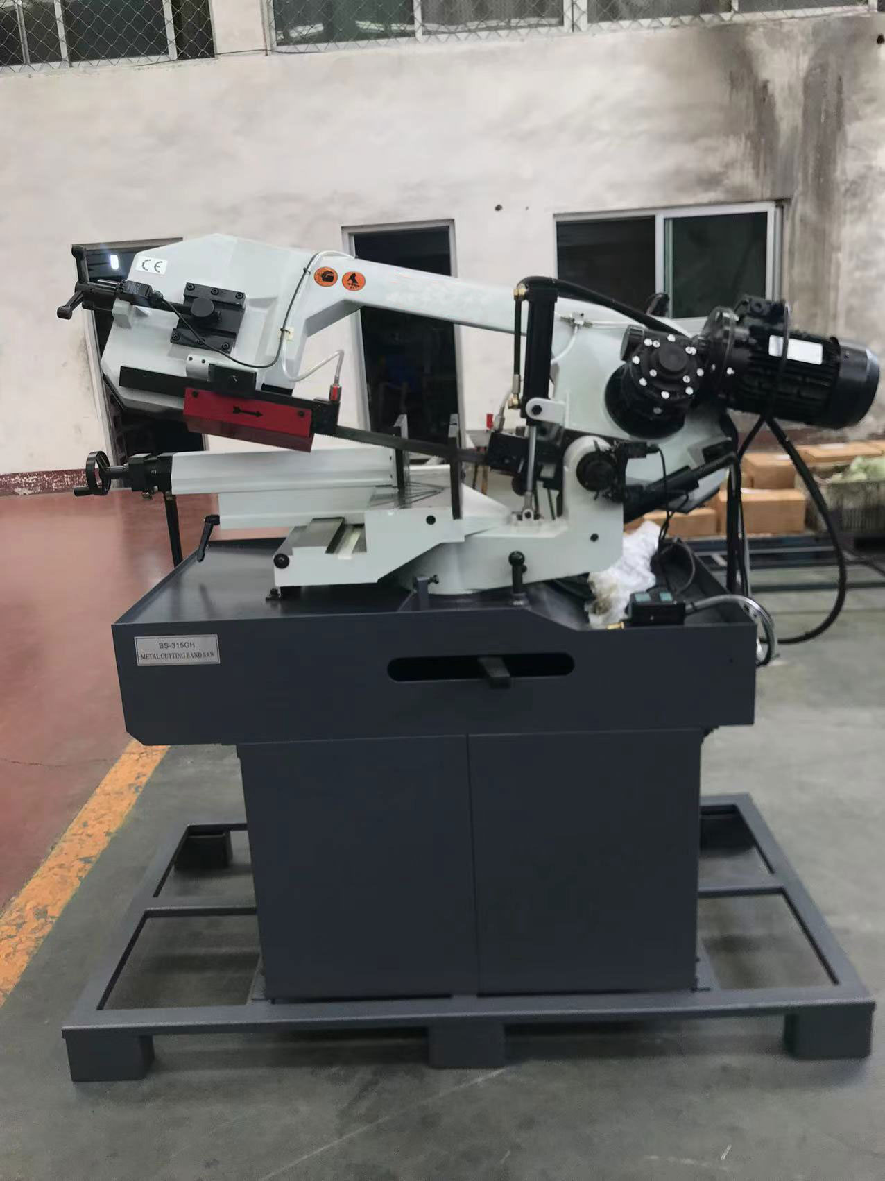 BS-315GH Гидравлическая многофункциональная ленточная пила с автоматическим и ручным натяжением, новое и б/у состояние, с компонентами сердечника двигателя