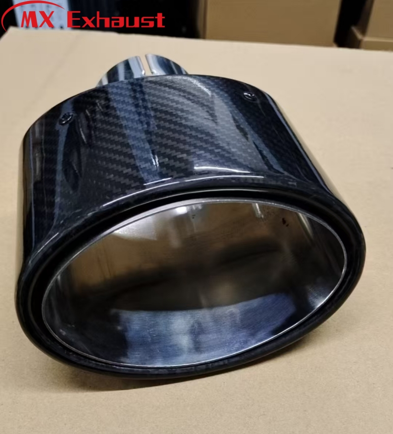 Наконечник глушителя карбон 60/64/67 мм