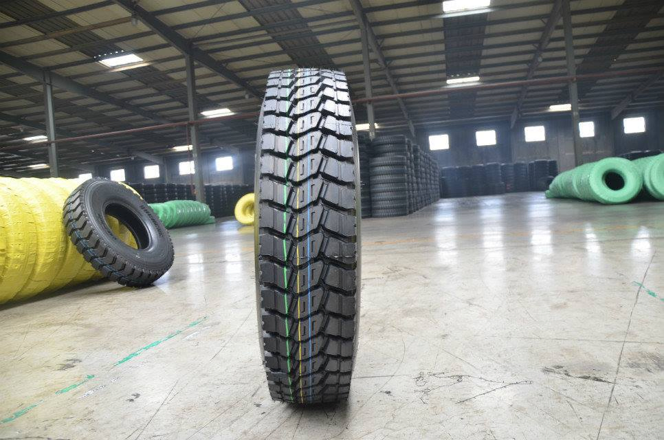 Super Paddy Field Tyre Pr1 6.00-12 600-12 6.00-14 600-14 6.50-16 650-16 7.50-16 750-16 Havest Tire for Agriculture Tractor Tire Use