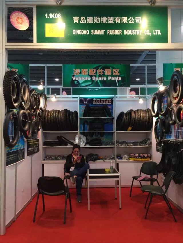 Шина мотоциклетная Urban 90/90-10 для пит-байков и скутеров