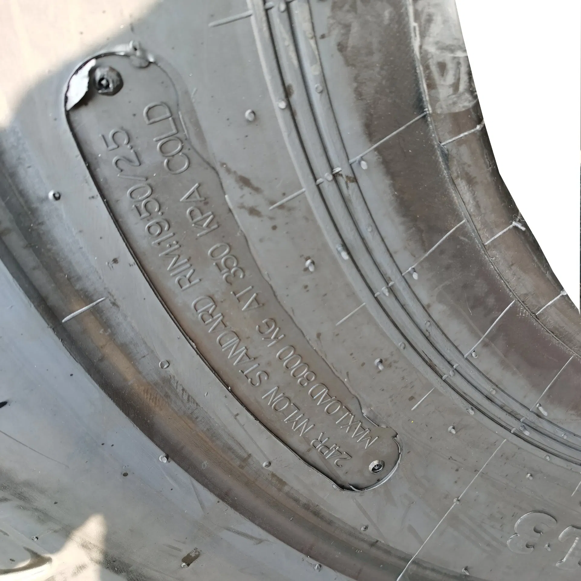 High Quality Bias Radial OTR 17.5-25 20.5-25 23.5-25 25.5-25 27.5-25 29.5-25 Tires