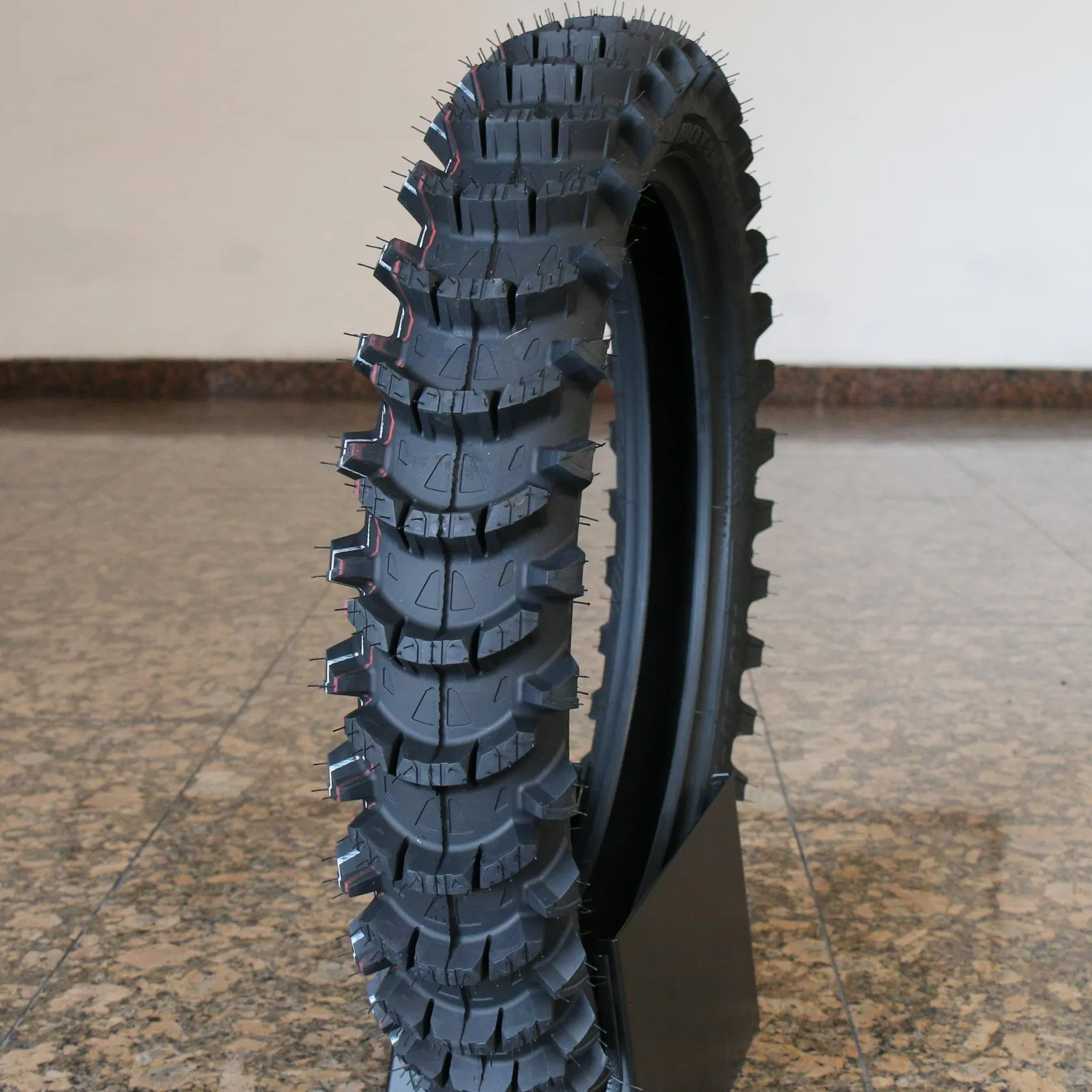 Tubeless Motorcycle Scooter Tires (110/100-18) off Road High Teeth Neumaticos Llantas PARA Moto with DOT/CCC/ISO/E-MARK