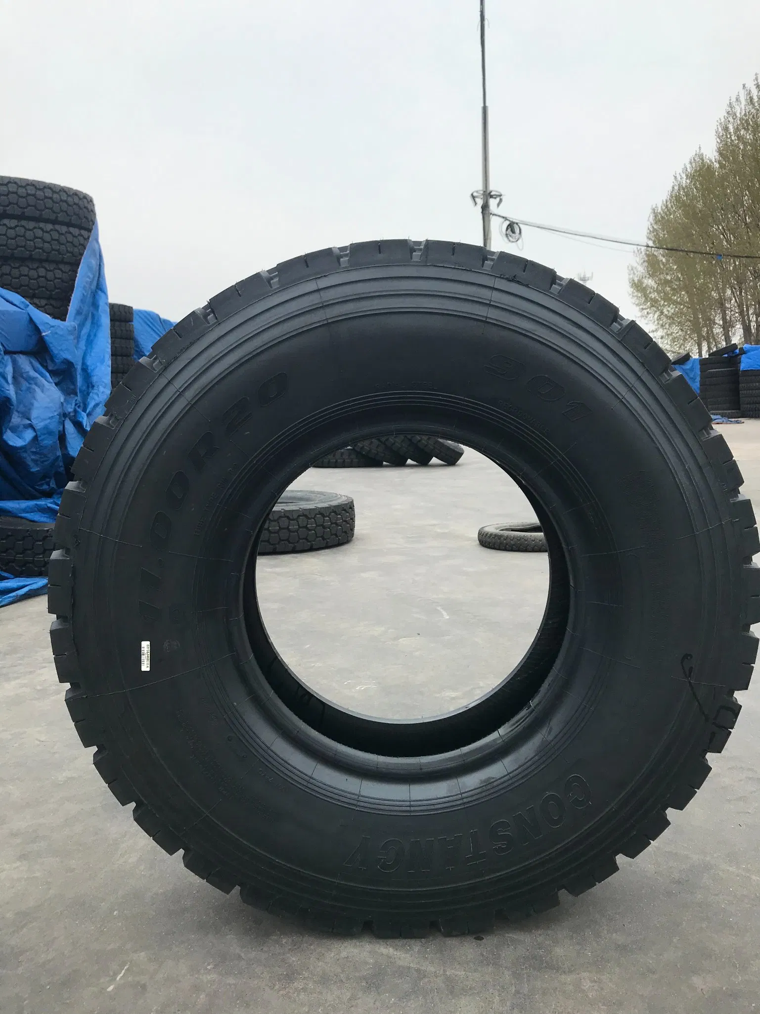 Traction Pattern Tire Full Certification Saso Gcc ECE Avilable Resonable Price Competitive
