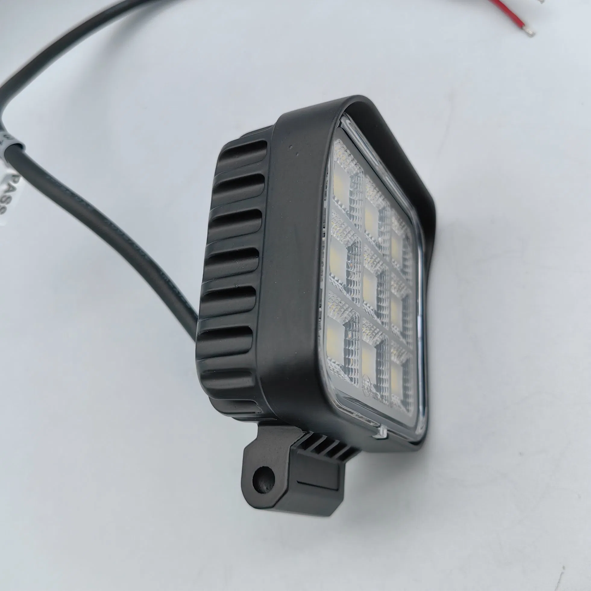 Светодиодная фара для грузовика 24В, противотуманная и рабочая