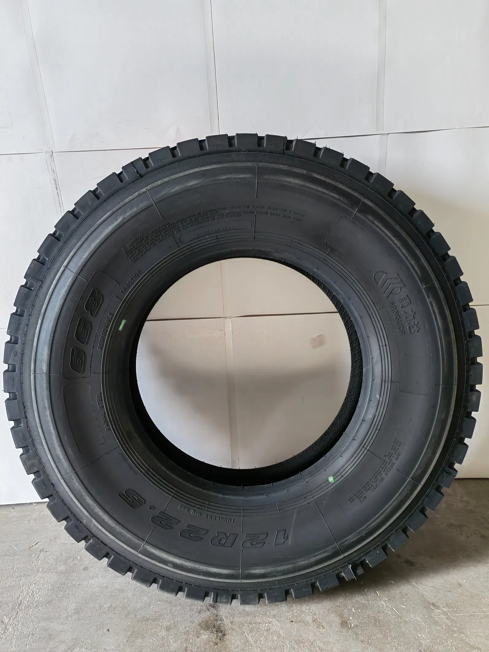Top Tire Brands in China Discount Wholesale 12r22.5 Heavy Duty Radial Tubeless TBR Truck and Bus Tyre