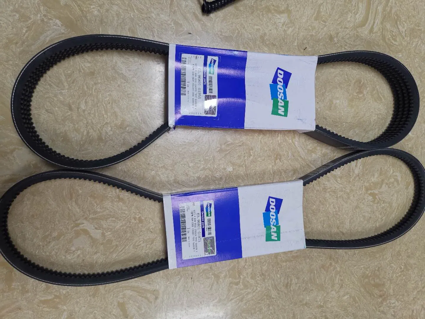 Ремень двигателя Doosan 65.96801-0195A/0197 для Daewoo